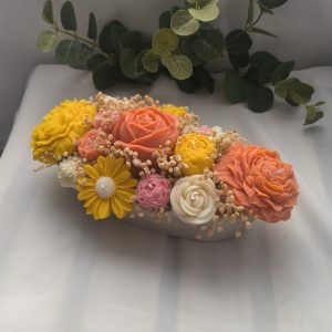 Arreglo floral tazón largo variadas naranja y amarillo