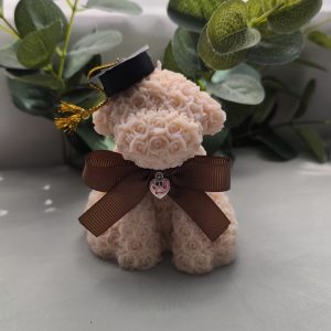 Perro floral birrete