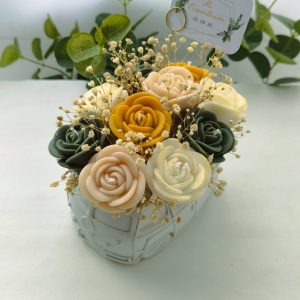 Arreglo floral combi con rosas