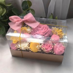 Arreglo floral caja de acetato mixto